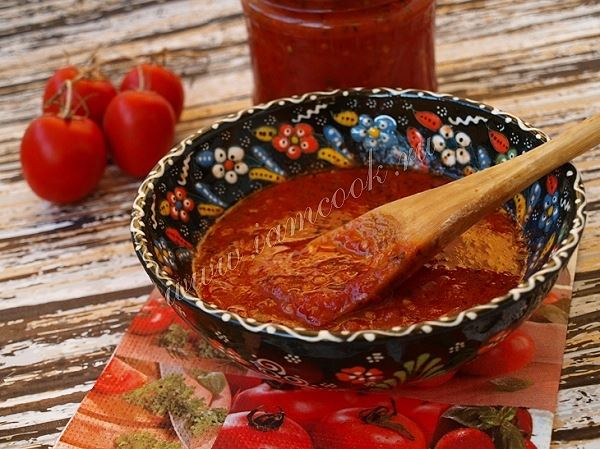 Соус из свежих томатов с базиликом
