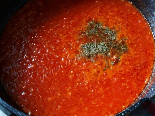 Соус из свежих томатов с базиликом