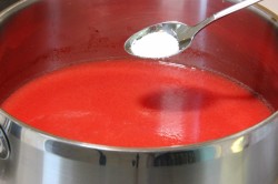 Томатный сок в домашних условиях из помидор